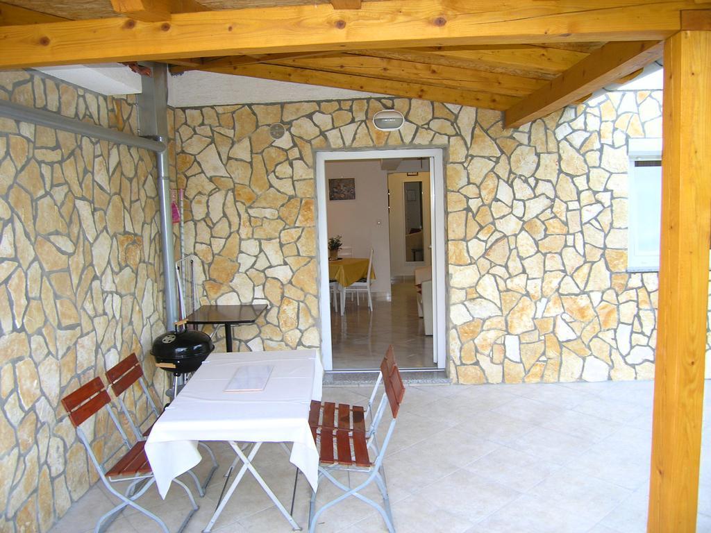 Apartment Martina Krk Town Exterior foto