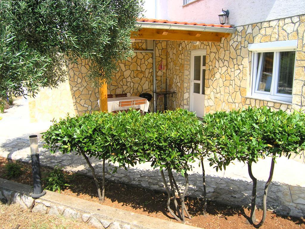 Apartment Martina Krk Town Exterior foto