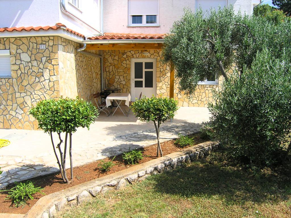 Apartment Martina Krk Town Exterior foto