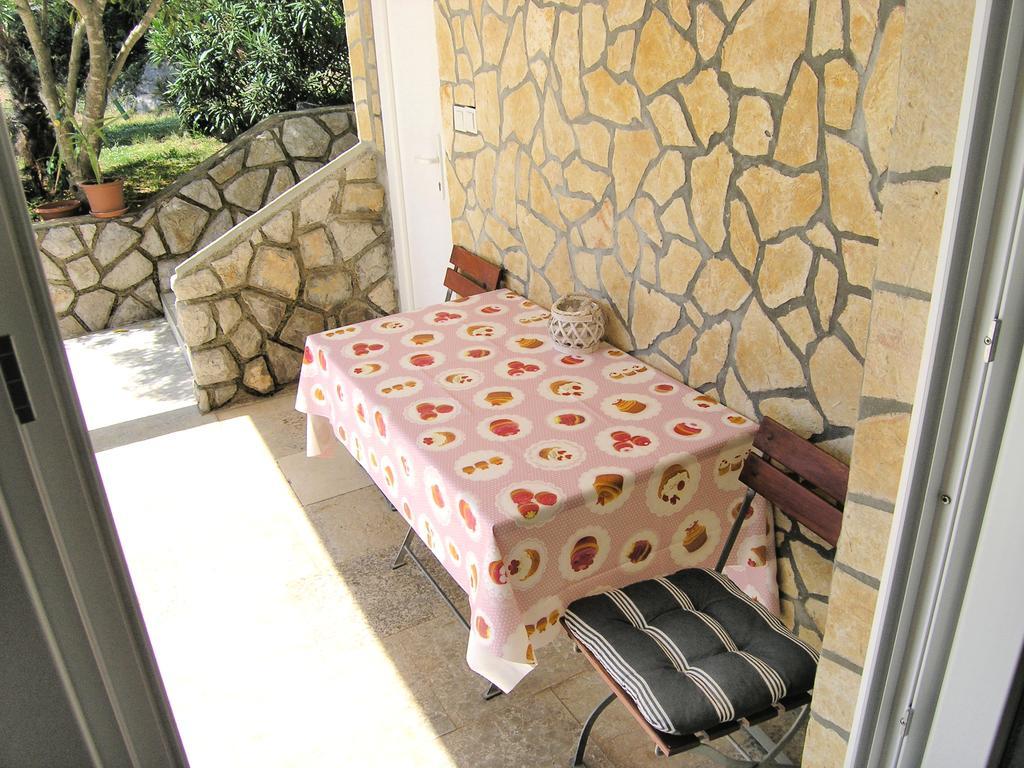Apartment Martina Krk Town Exterior foto